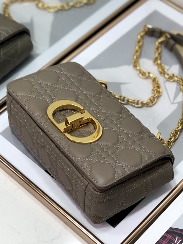 DO-1-카로백 20CM-183