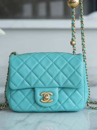 CHANEL-쁘띠삭 골드볼 플랙백 램스킨 금장-280