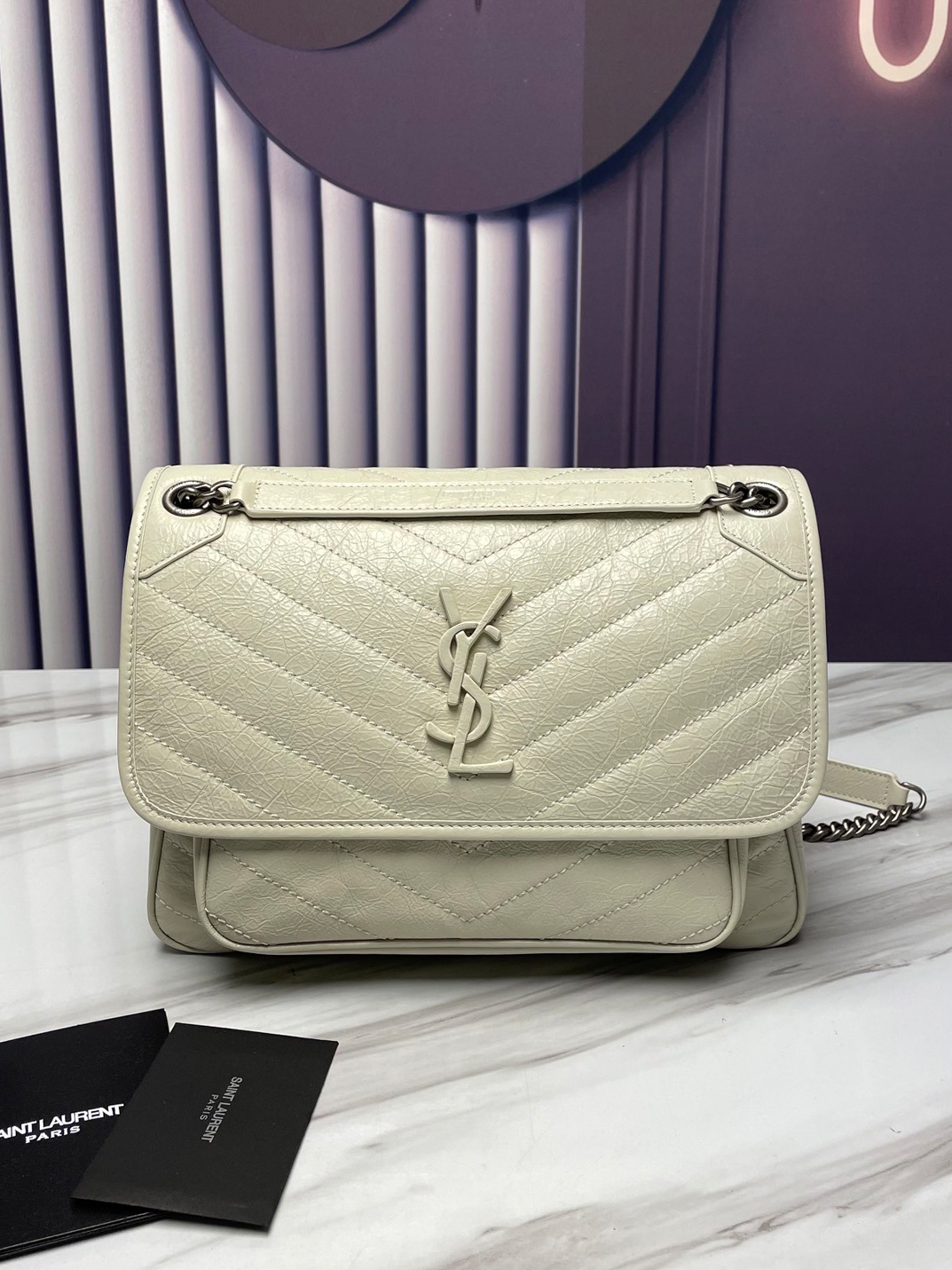 YSL-니키 미디엄 숄더백-11