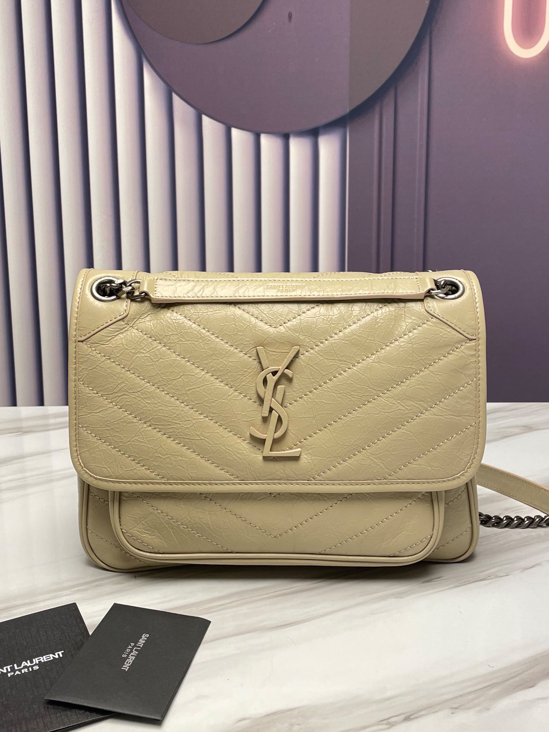 YSL-니키 미디엄 숄더백-14