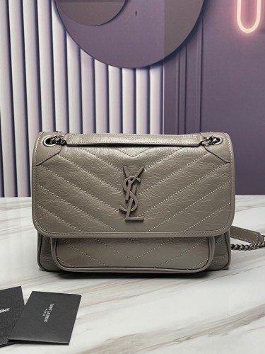 YSL-니키 미디엄 숄더백-15