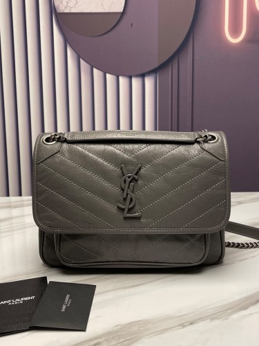 YSL-니키 미디엄 숄더백-16