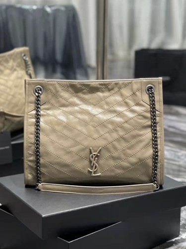 YSL-니키 체인 쇼퍼백-21