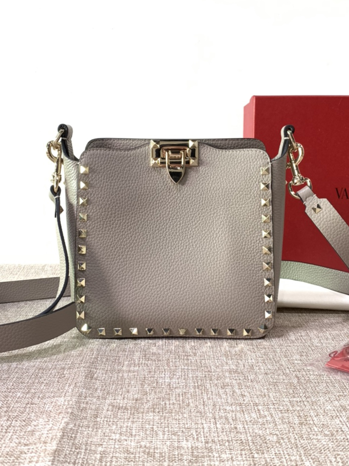 VALENTINO-VALENTINO-가라바니 락스터드 백-6