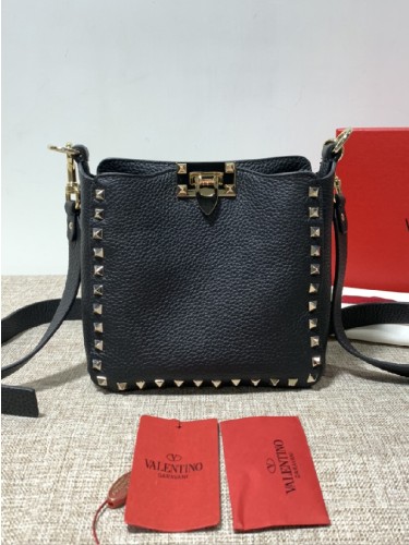 VALENTINO-VALENTINO-가라바니 락스터드 백-8