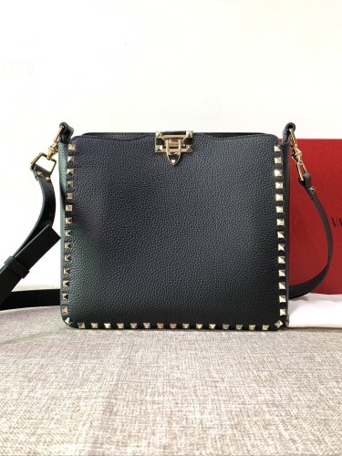 VALENTINO-VALENTINO-가라바니 락스터드 백-14