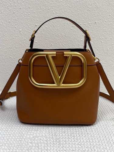 VALENTINO-Garavani SuperVee-30