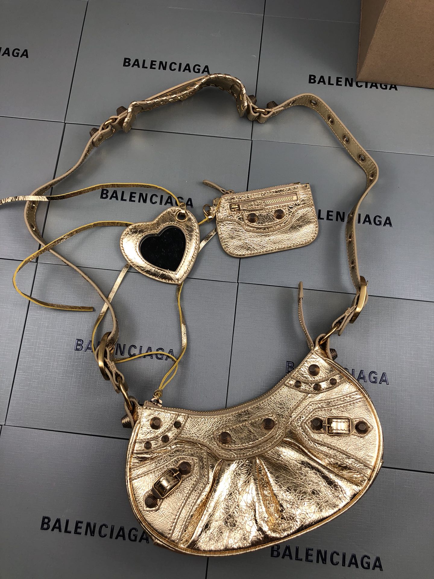 BALENCIAGA- LE CAGOLE 숄더백-5