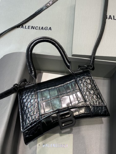 BALENCIAGA-크로커다일 엠보싱 카프스킨-28