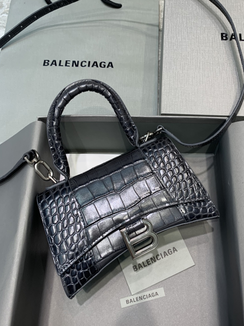 BALENCIAGA-크로커다일 엠보싱 카프스킨-39