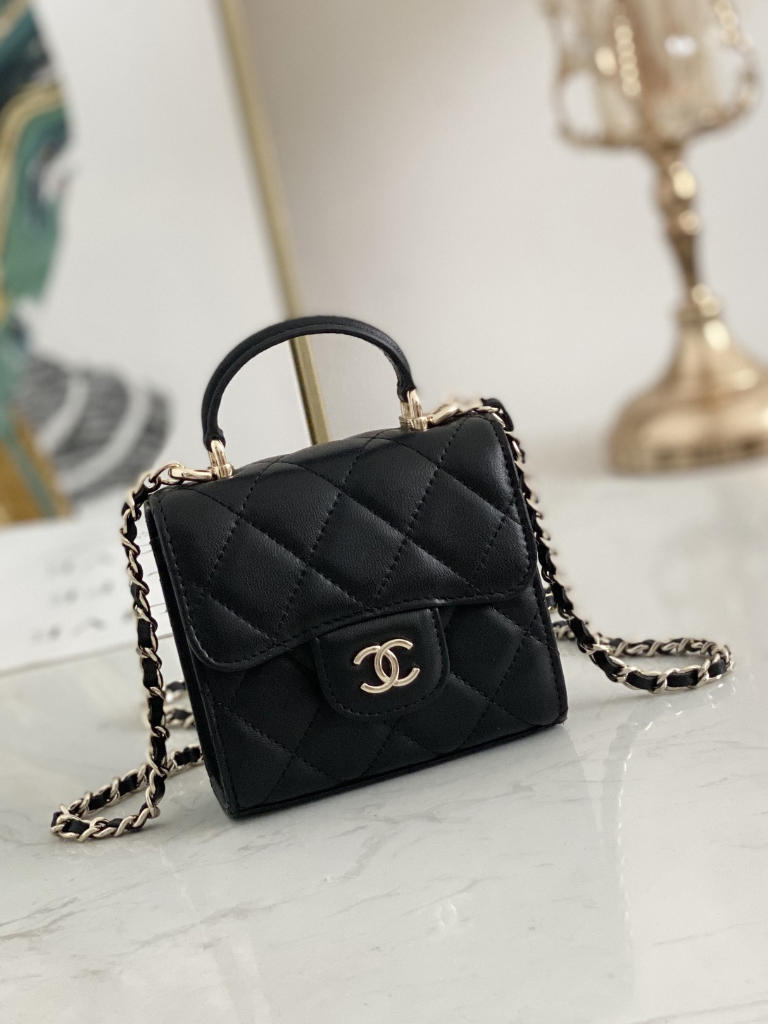 CHANEL-클래식 핸들 베니티백-311