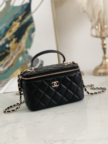 CHANEL-클래식 램스킨 퀄팅 탑핸들 직사각 베니티 체인백-314