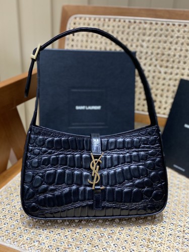 YSL-LE5A7 호보백-64