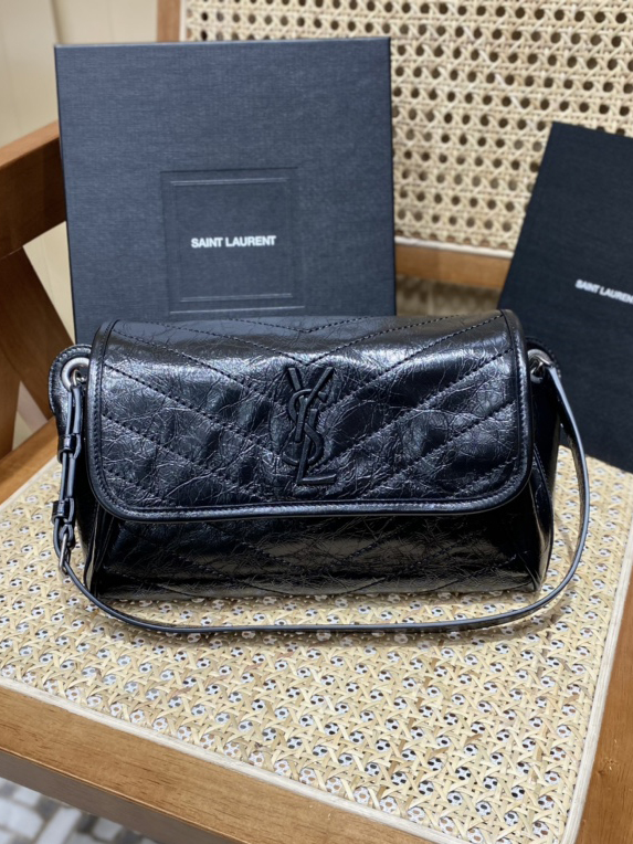 YSL-니키 미디엄 숄더백-113