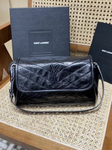 YSL-니키 미디엄 숄더백-113