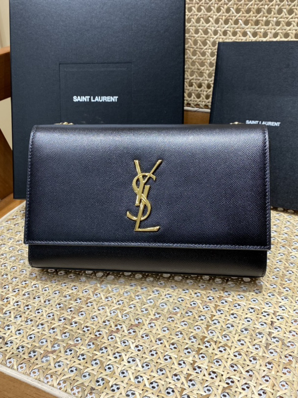 YSL-클래식 모노그램 캐비어 사첼백-118