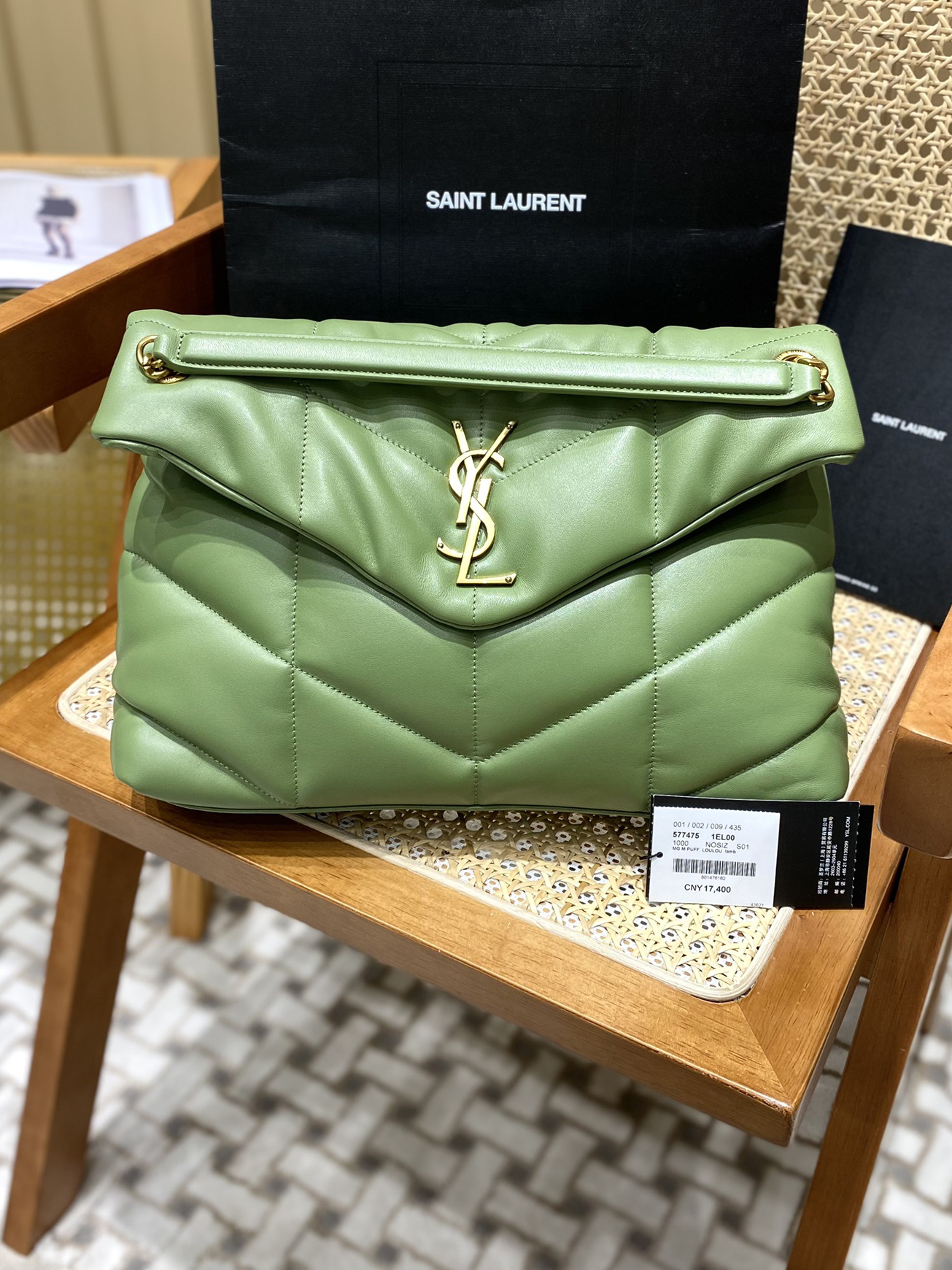 YSL-생로랑 LOULOU 루루 PUFFPER 푸퍼 숄더백 ( 35CM ) 577475-136