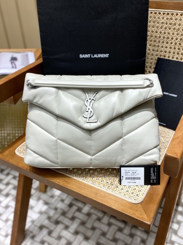 YSL-생로랑 LOULOU 루루 PUFFPER 푸퍼 숄더백 ( 35CM ) 577475-145