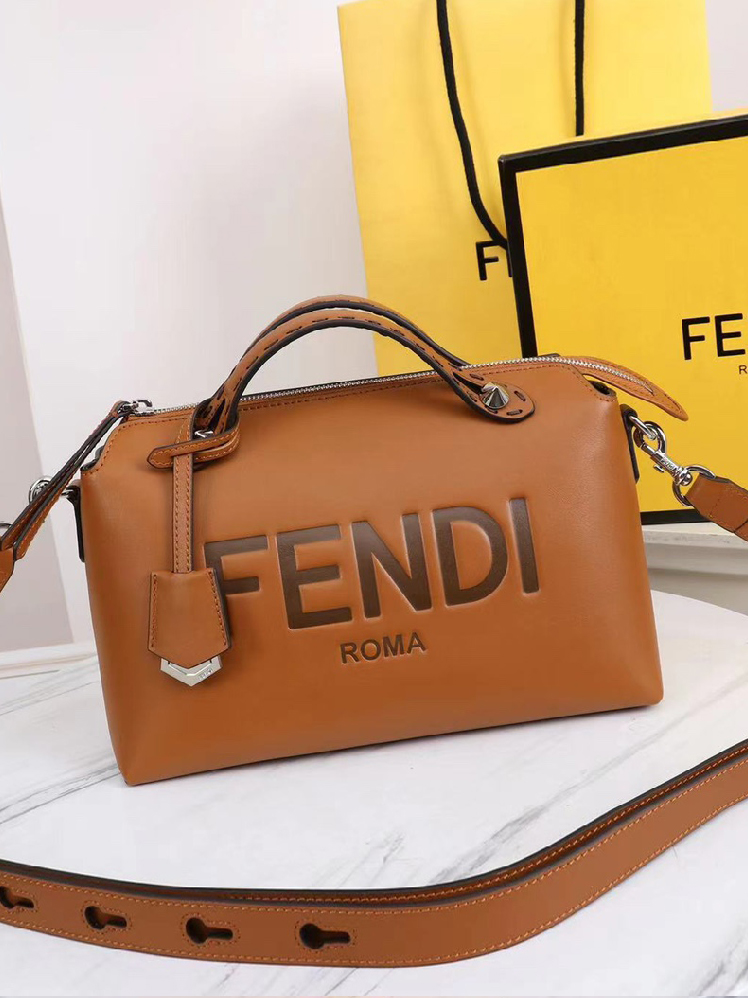 FENDI-바이더웨이-04