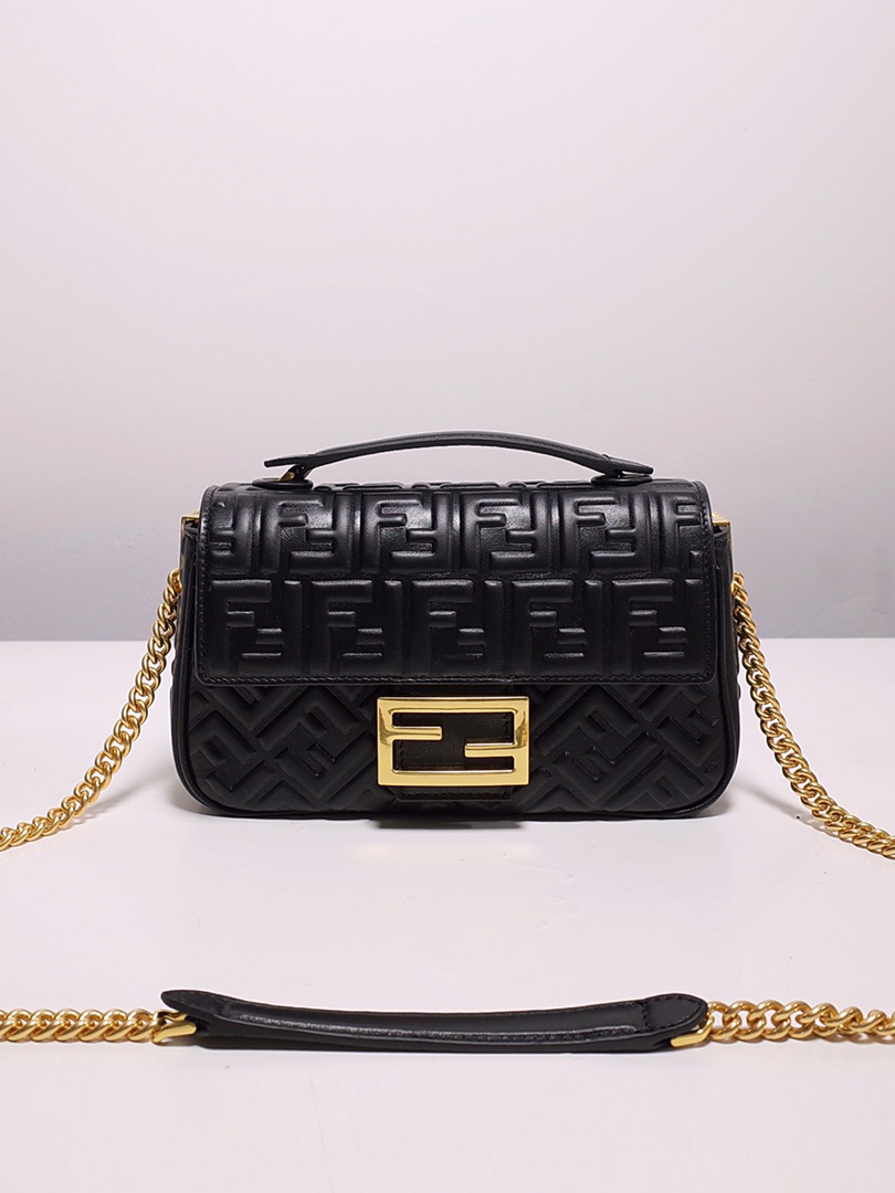 FENDI-바게트 체인 미니-19