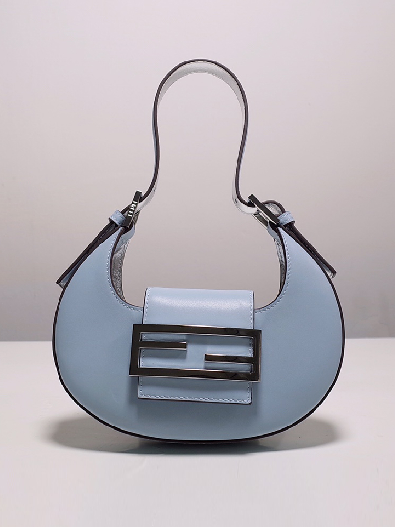FENDI-쿠키 페일 블루 가죽 미니 백-56