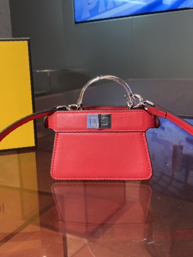 FENDI-피카부-59