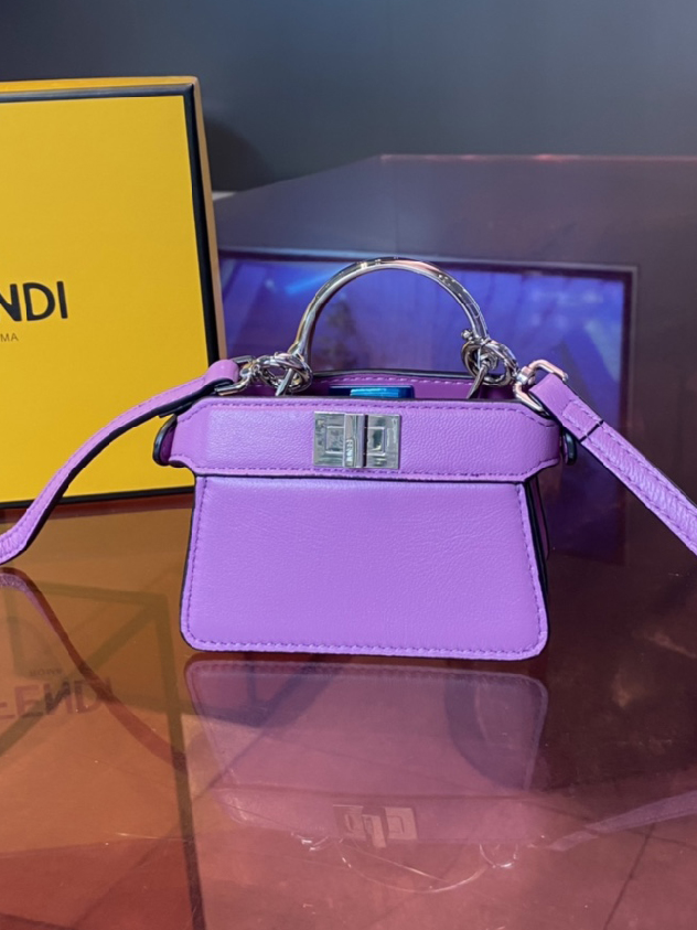 FENDI-피카부-62