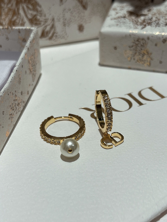 DIOR-귀걸이-ACC50