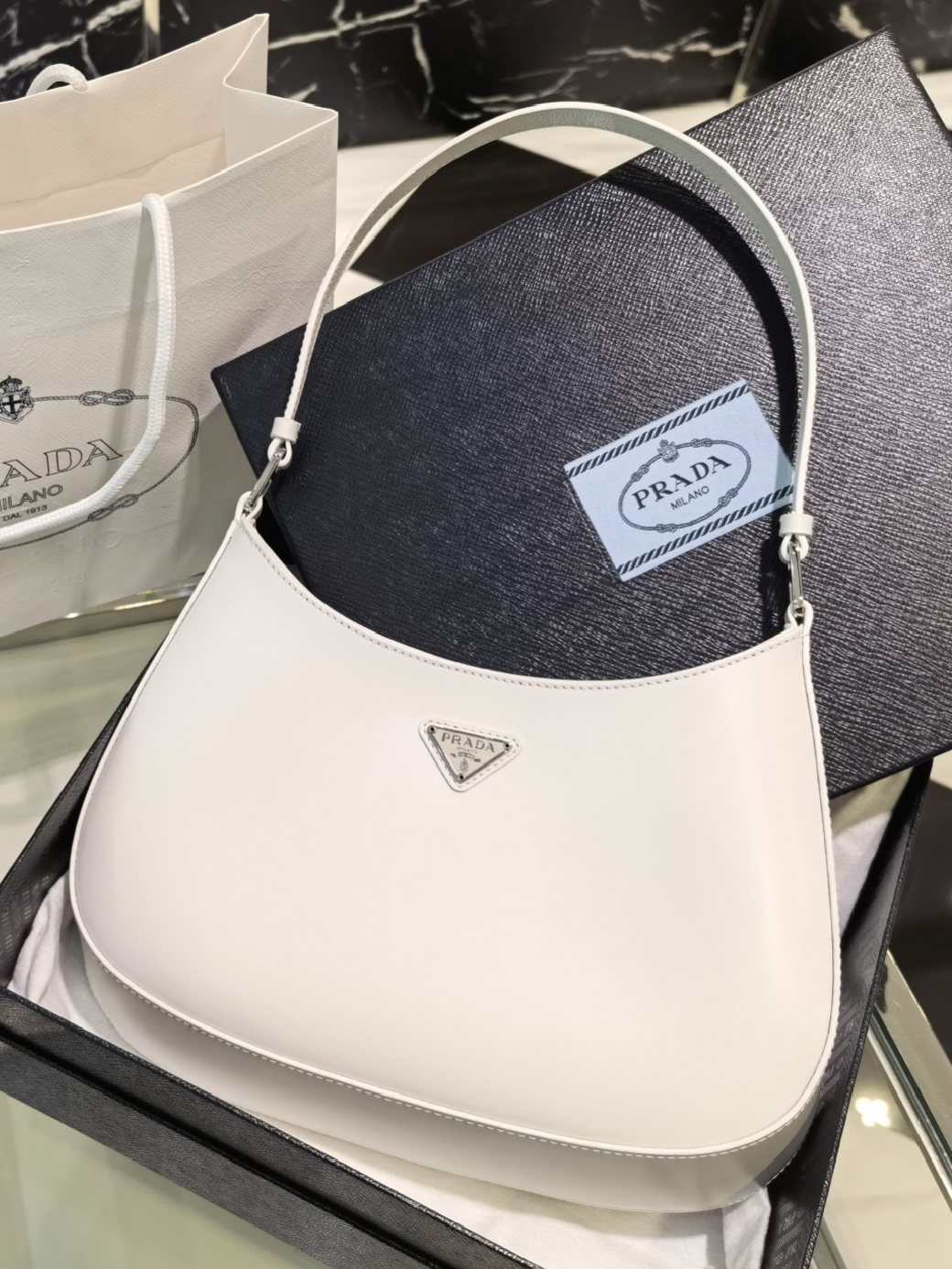 PRADA-클레오 브러시드 레더 호보백-65