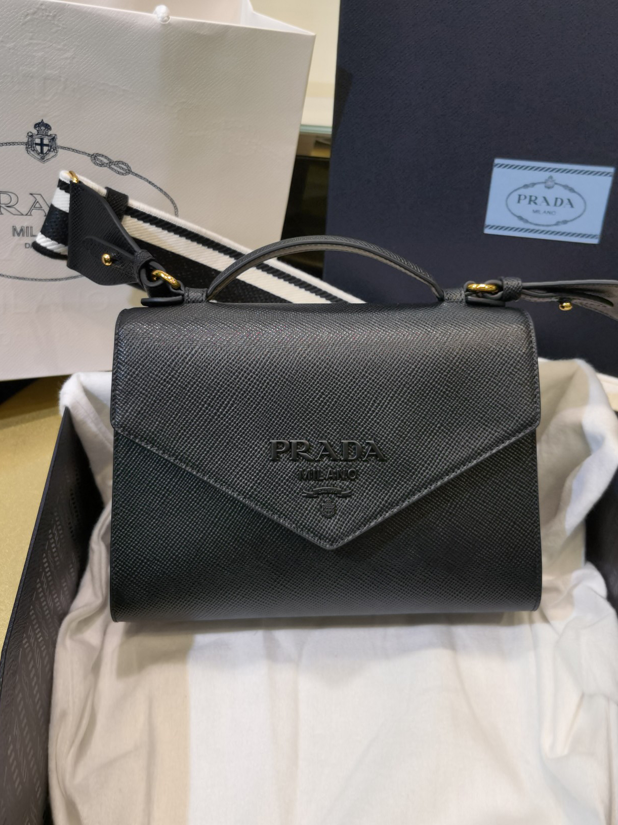 PRADA-모노크롬 사피아노-74