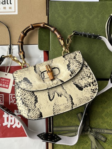 GUCCI-뱀부 스몰-101