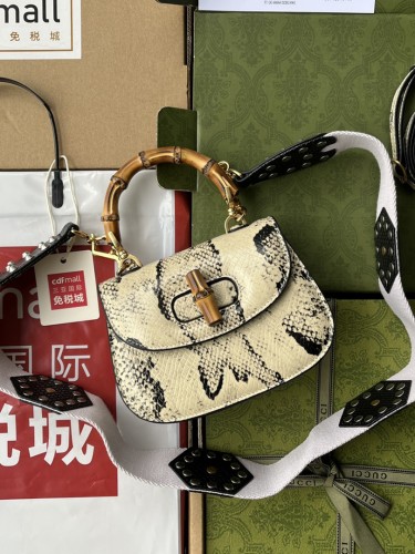 GUCCI-뱀부 미니-102