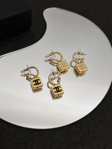 CHANEL-귀걸이-ACC392