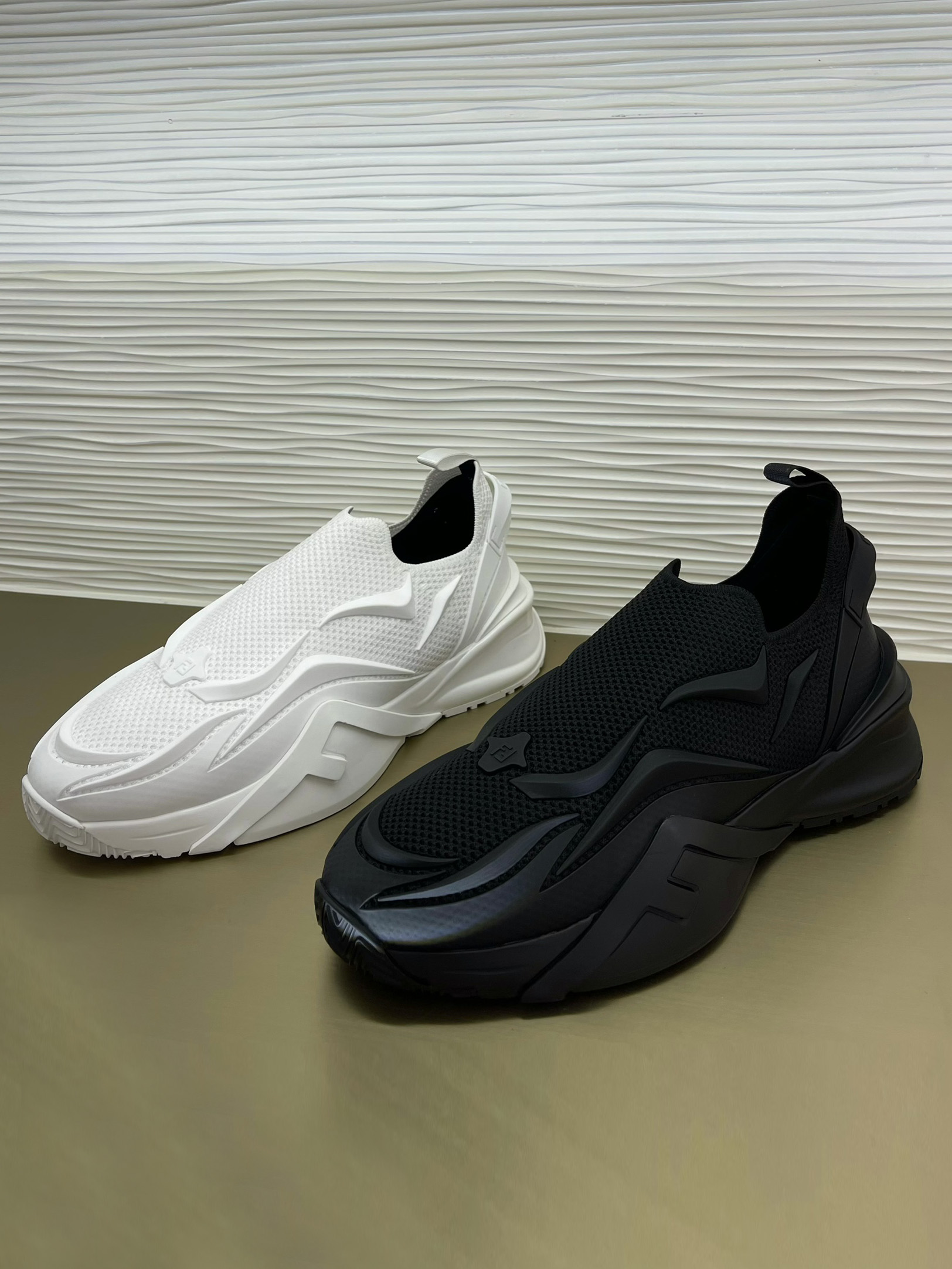 FENDI-스니커즈-08