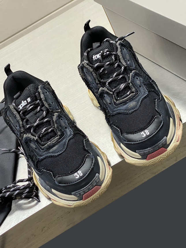 BALENCIAGA-스니커즈-21