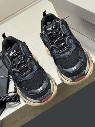 BALENCIAGA-스니커즈-21