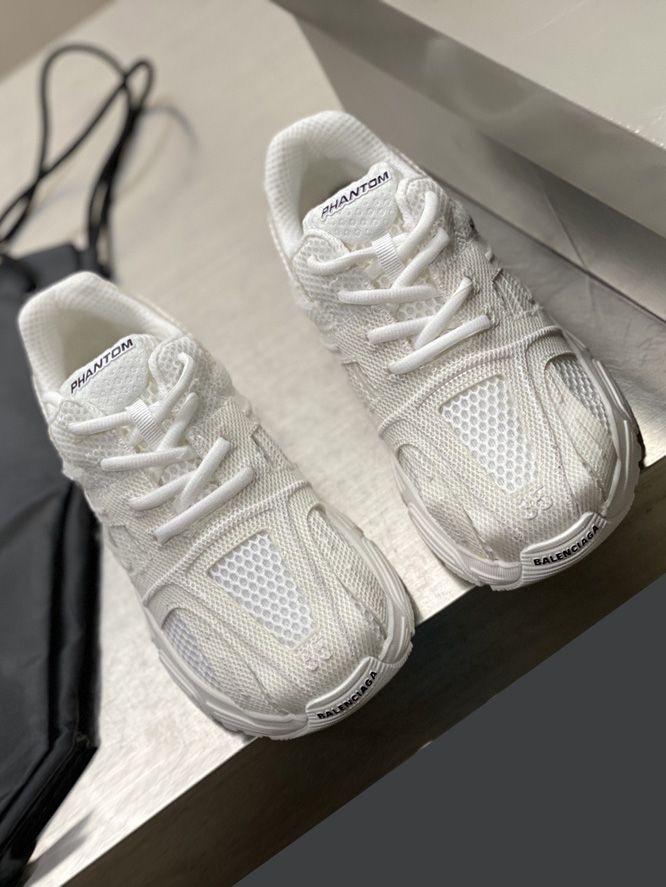 BALENCIAGA-스니커즈-24