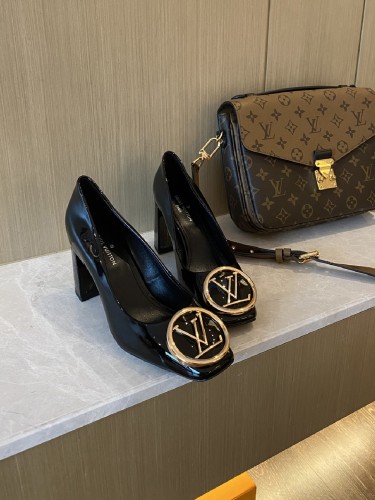 LV-SHOES-91