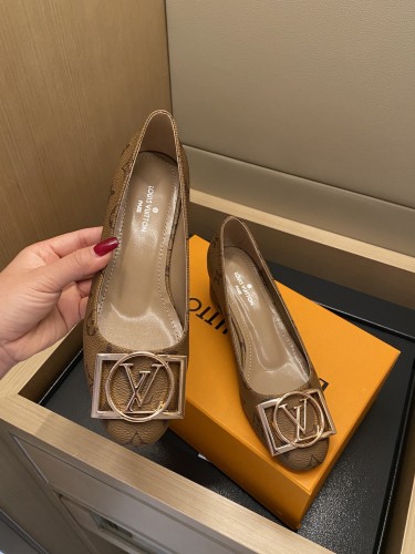 LV-SHOES-93