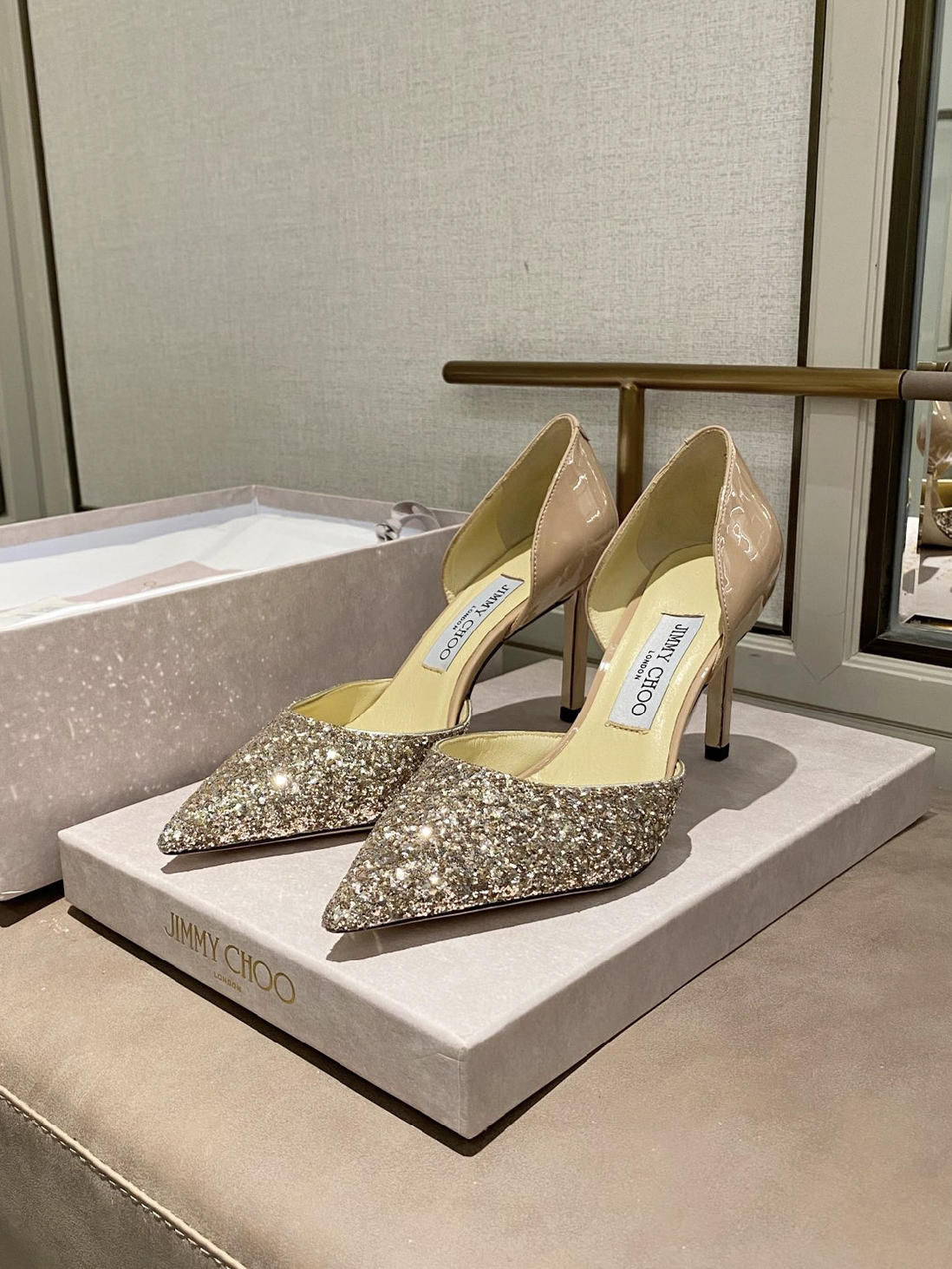 JIMMY CHOO-113（굽높이 :6.5CM）