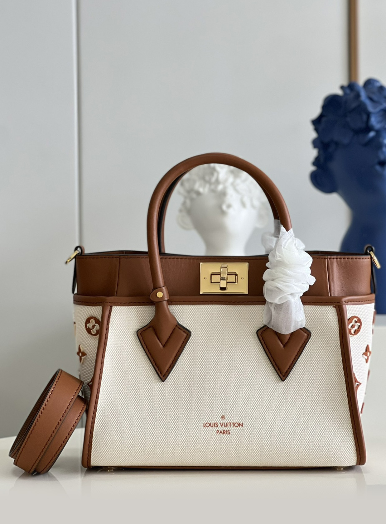 LV-온 마이 사이드-B07