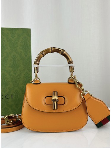 GUCCI-뱀부 탑 핸들백 미니-B21