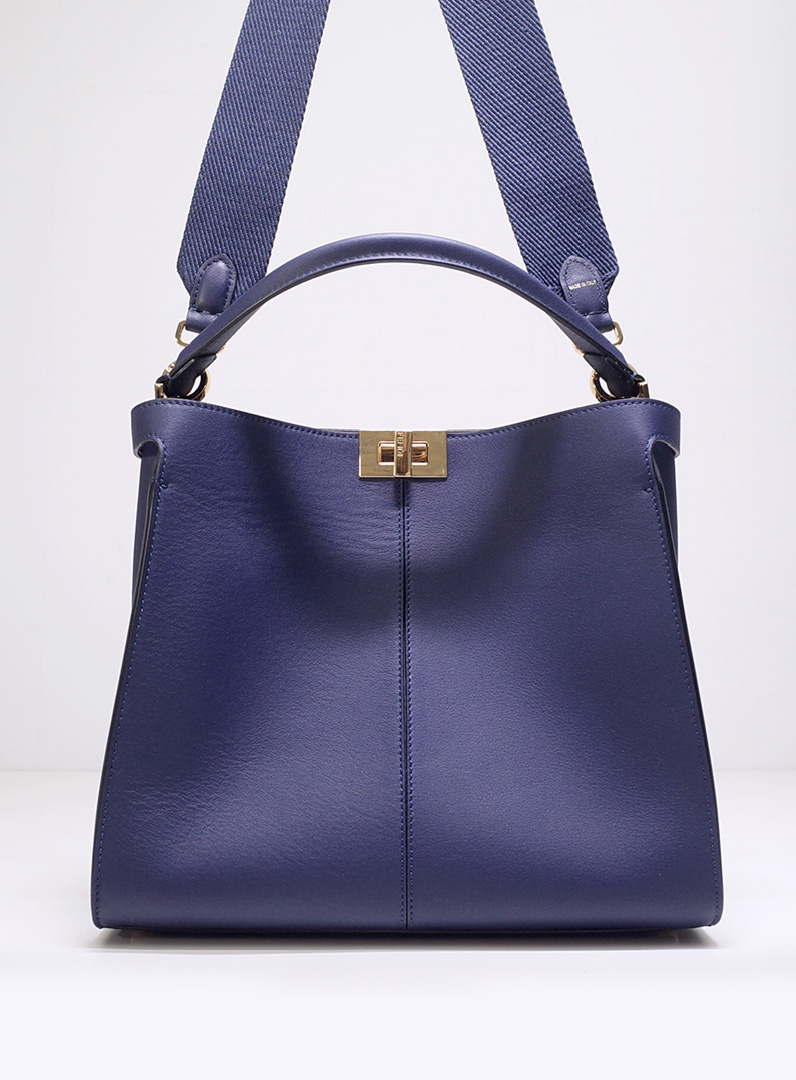 FENDI-피카부 비쉬 X 라이트 백 미디엄-B07