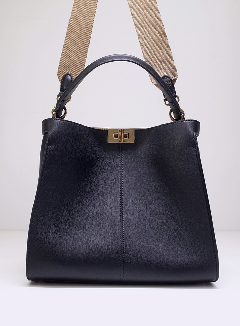 FENDI-피카부 비쉬 X 라이트 백 미디엄-B10