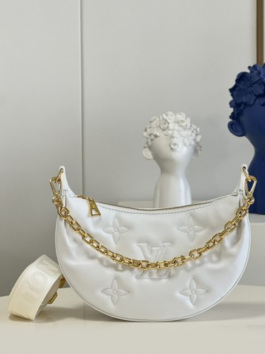 LV-루이비통 오버 문 숄더백-B28