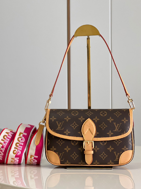 LV-루이비통 다이앤 모노그램-B59