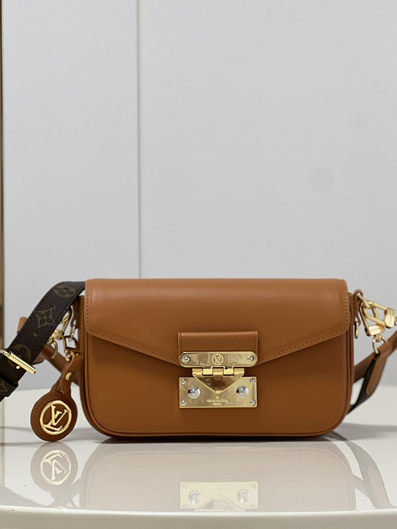 LV-루이비통 스윙 숄더백-B68