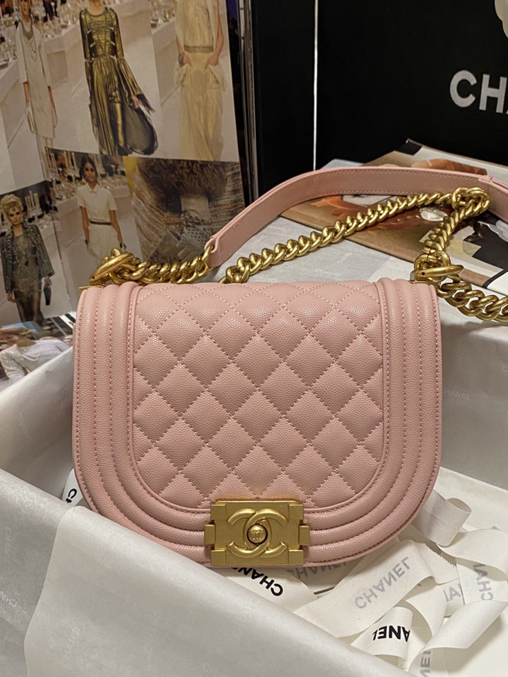 CHANEL-보이 샤넬 메신저 백-B11