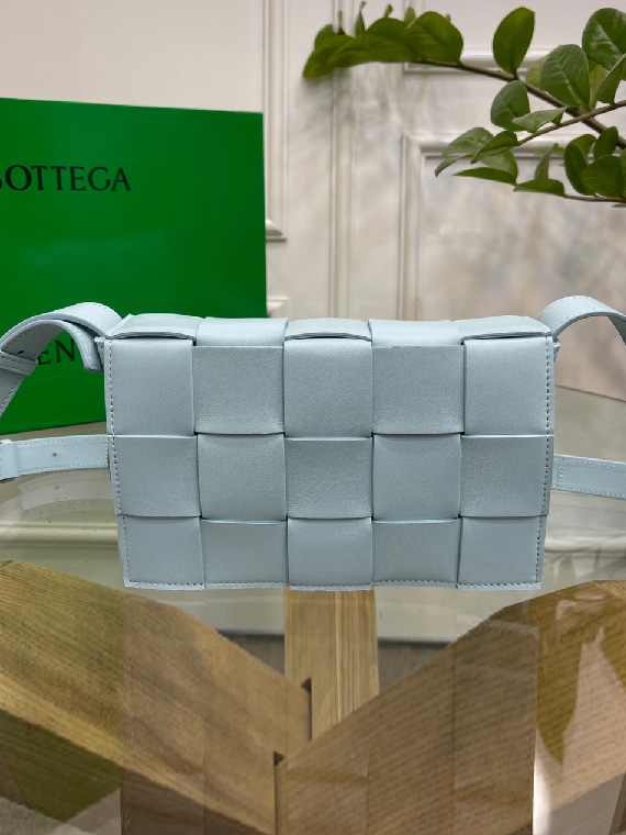 BOTTEGA VENETA-카테트 백-B01