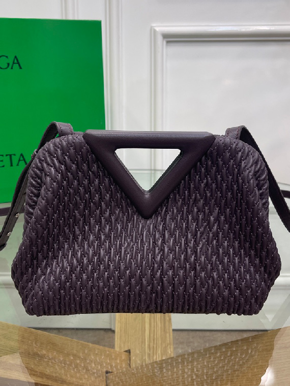 BOTTEGA VENETA-포인트 백-B48